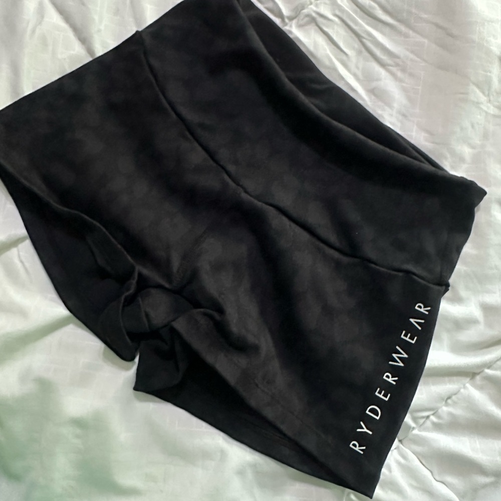 Never worn but tags removed.